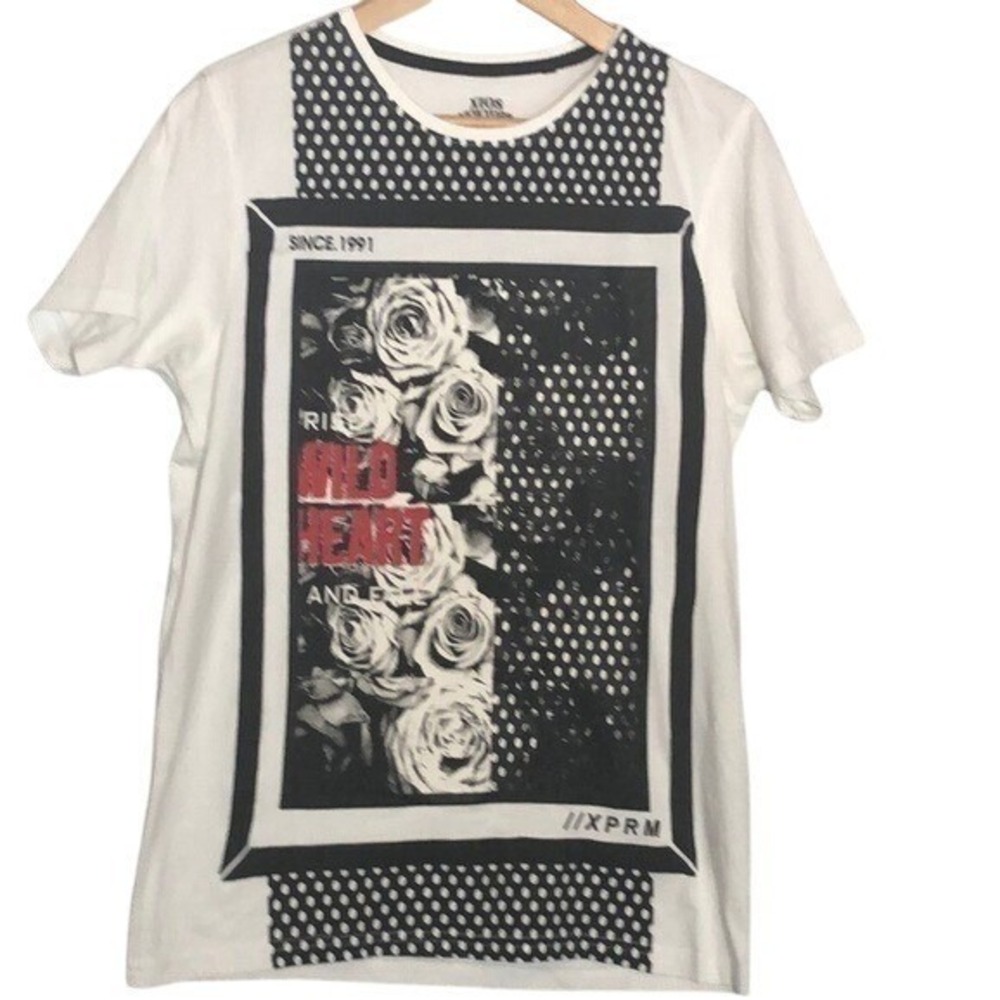 XIOS New York White Short Sleeve Tee Size‎ Medium